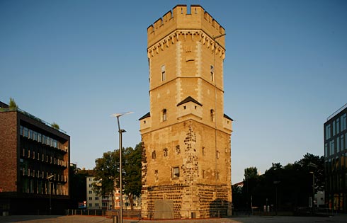 Bayenturm Rheinauhafen