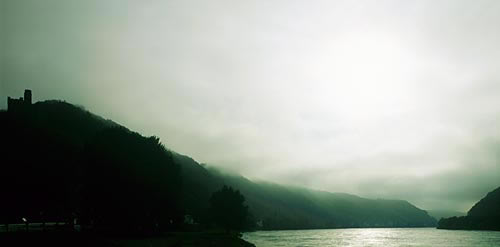 Mittelrhein im Morgennebel